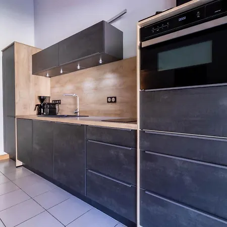 Berelys - 4 Pers - Clim - Piscine - Parking - بيت للعطل